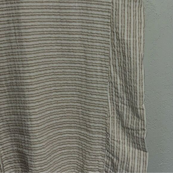 Women's Urge Tan Striped Short Sleeve Dress - Picture 8 of 10